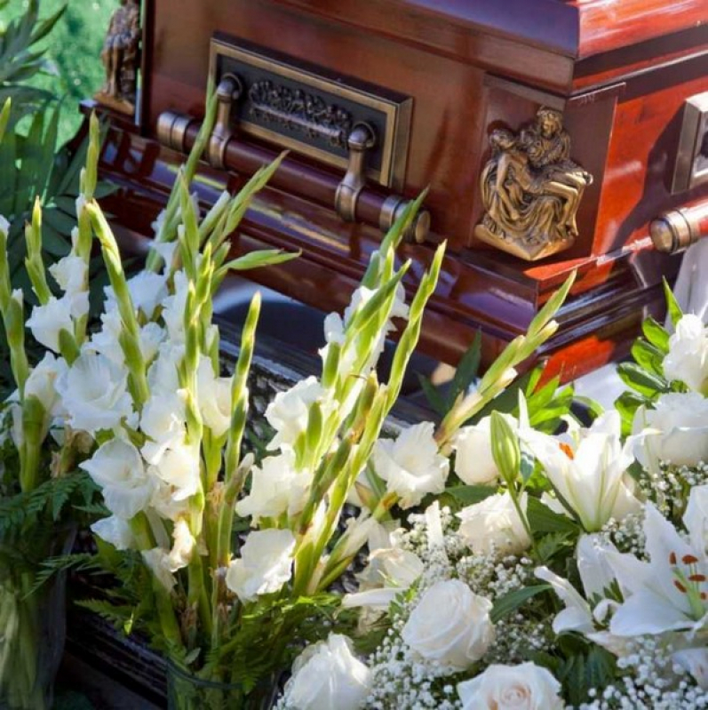 Contratar Funeral com Sepultamento Quadro Barras - Serviço Funerário Sepultamento em Cemitério Parque